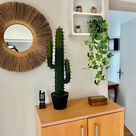 Charmant Appartement Apartmán Nîmes